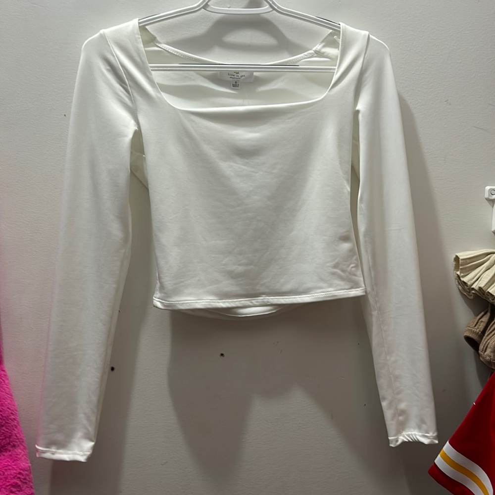 Tj maxx top never worn